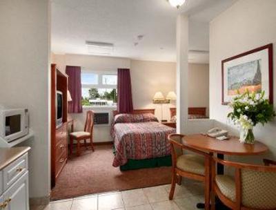 фото отеля Langley City Travelodge