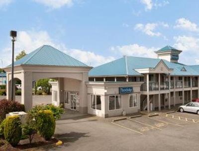 фото отеля Langley City Travelodge