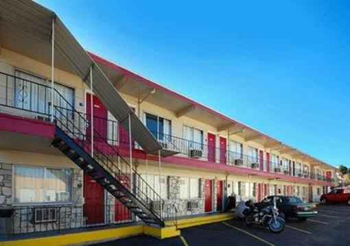 фото отеля Econo Lodge Lewiston