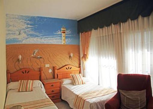 фото отеля Hostal Agusti San Carlos De La Rapita