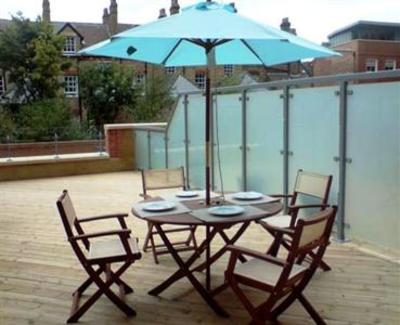 фото отеля Oxford Apartment