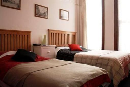 фото отеля Lyonesse Guest House