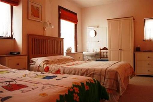 фото отеля Lyonesse Guest House