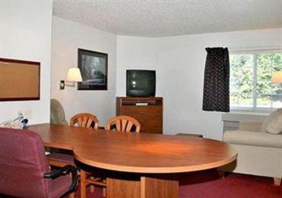 фото отеля Days Inn and Suites Green Bay