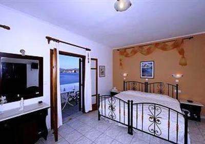 фото отеля Villa Mary Elen Apartments Milos