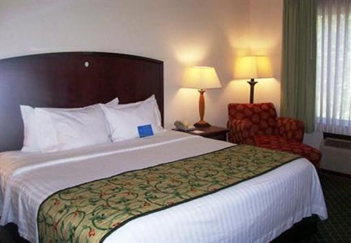 фото отеля Fairfield Inn & Suites Macon