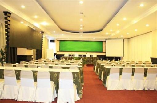 фото отеля Quality Hotel Makassar