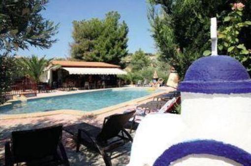 фото отеля Bella Grecia Aparthotel