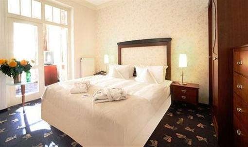 фото отеля Hotel & Ferienappartements Wilhelmine