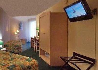 фото отеля Hotel De Geneve Faverges