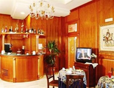фото отеля Hotel Carlo III Naples
