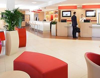 фото отеля Ibis Barcelona Hotel Sta. Coloma
