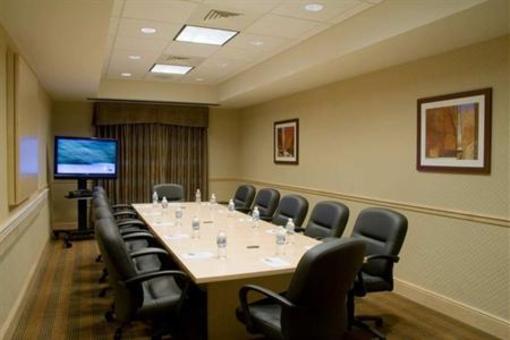 фото отеля Hampton Inn & Suites West Madison