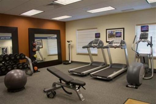 фото отеля Hampton Inn & Suites West Madison