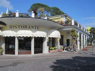 фото отеля Hotel Saturnia Gardone Riviera