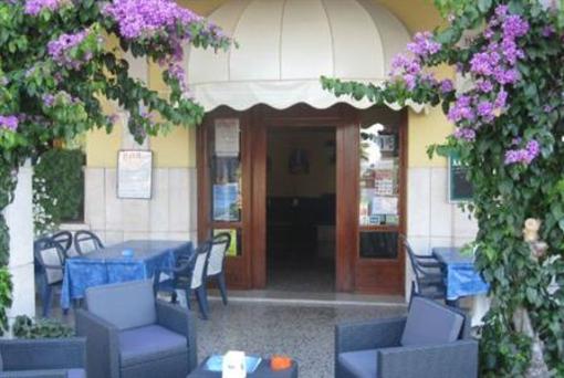 фото отеля Hotel Saturnia Gardone Riviera