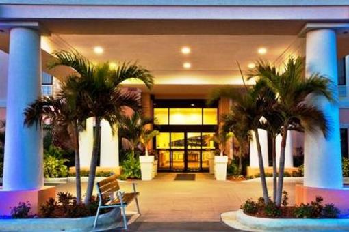 фото отеля Holiday Inn Express Hotel & Suites Lake Okeechobee