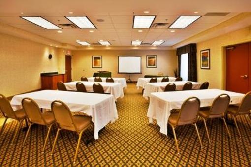 фото отеля Holiday Inn Express Hotel & Suites Lake Okeechobee