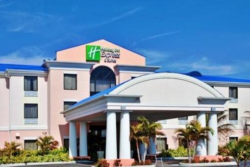 фото отеля Holiday Inn Express Hotel & Suites Lake Okeechobee