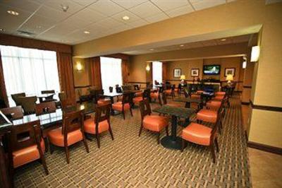 фото отеля Hampton Inn Crossville