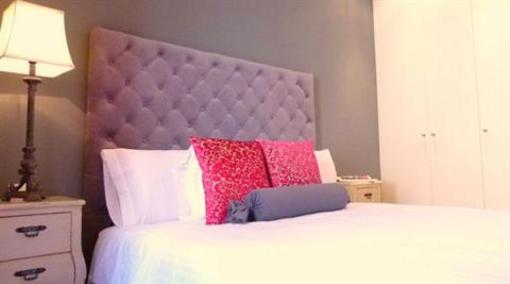 фото отеля Apartamentos Turisticos Casas de los Reyes