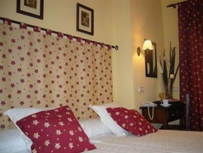 фото отеля Apartamentos Turisticos Casas de los Reyes