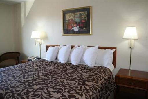 фото отеля Best Western Inn & Suites New Braunfels