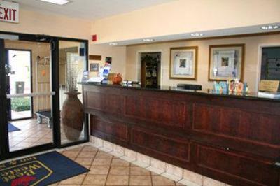 фото отеля Best Western Inn & Suites New Braunfels