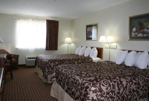 фото отеля Best Western Inn & Suites New Braunfels