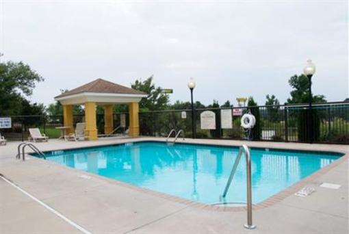 фото отеля Holiday Inn Express and Suites Anderson - I-85