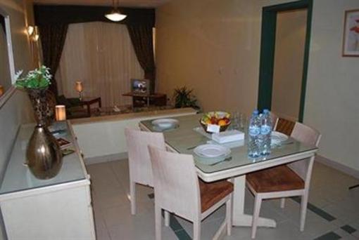 фото отеля Al Deyafa Hotel Apts 1