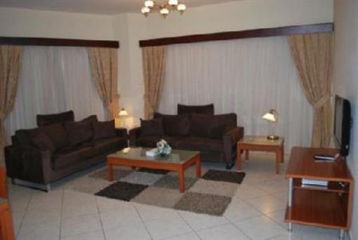фото отеля Al Deyafa Hotel Apts 1