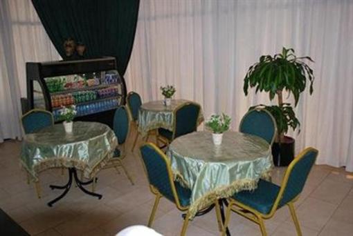 фото отеля Al Deyafa Hotel Apts 1