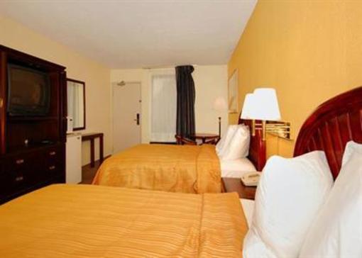 фото отеля Days Inn & Suites College Park