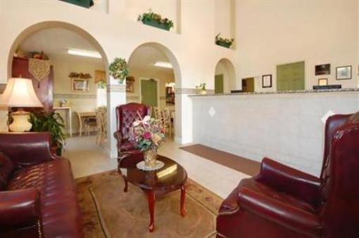 фото отеля Days Inn & Suites College Park