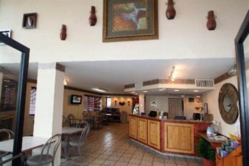 фото отеля Quality Inn & Suites at Dollywood Lane