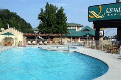 фото отеля Quality Inn & Suites at Dollywood Lane
