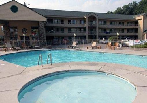 фото отеля Quality Inn & Suites at Dollywood Lane
