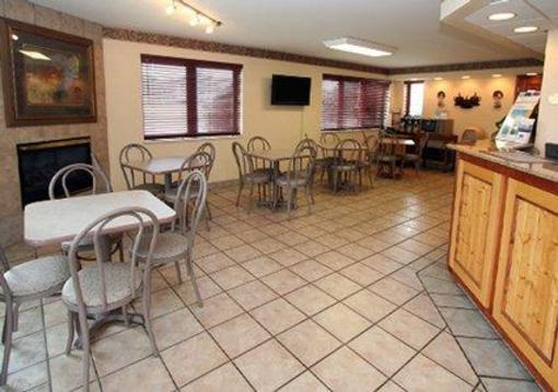 фото отеля Quality Inn & Suites at Dollywood Lane