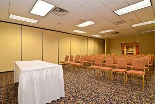 фото отеля BEST WESTERN Harborside Inn & Kenosha Conference Center