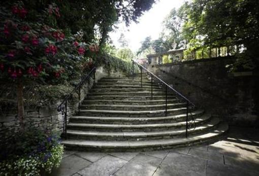 фото отеля Burleigh Court Hotel
