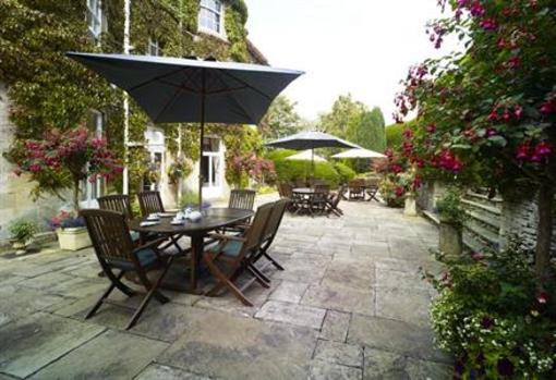 фото отеля Burleigh Court Hotel