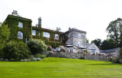 фото отеля Burleigh Court Hotel