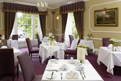 фото отеля Burleigh Court Hotel