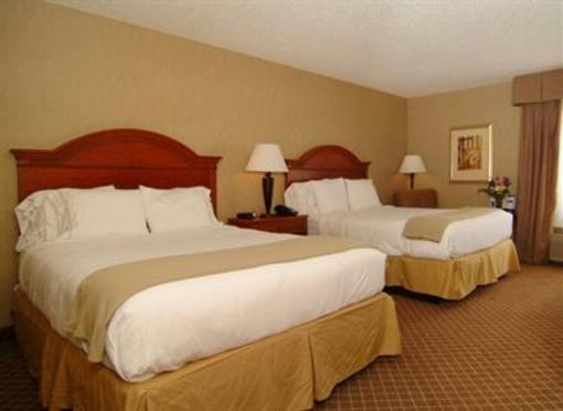 фото отеля Holiday Inn Express and Suites Cedar Rapids