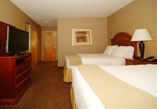 фото отеля Holiday Inn Express and Suites Cedar Rapids