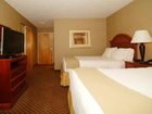 фото отеля Holiday Inn Express and Suites Cedar Rapids