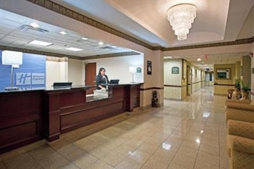 фото отеля Holiday Inn Express Hotel & Suites Youngstown North Lima