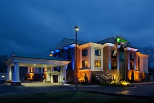 фото отеля Holiday Inn Express Hotel & Suites Youngstown North Lima