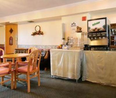 фото отеля Super 8 Motel Wisconsin Dells